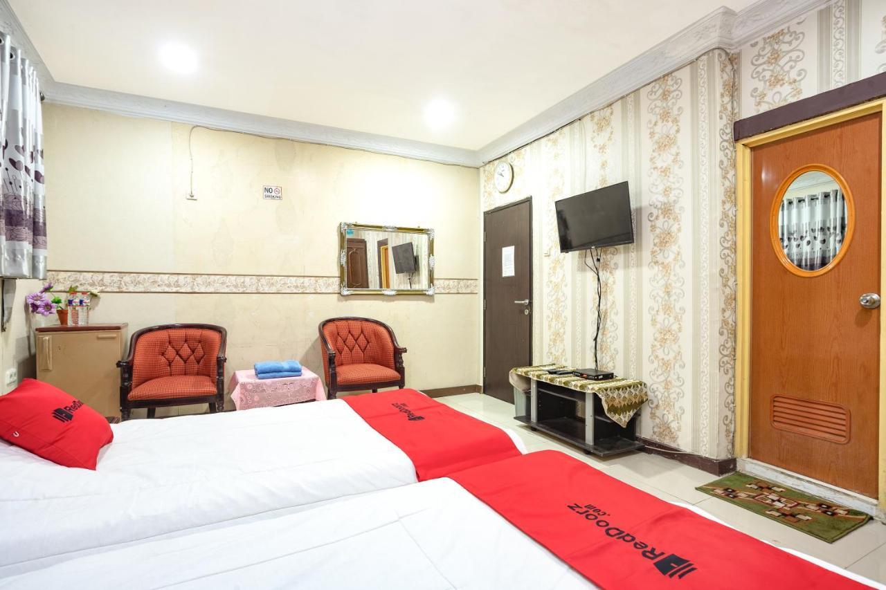 Reddoorz Near Rs Cikini Jakarta Exteriér fotografie