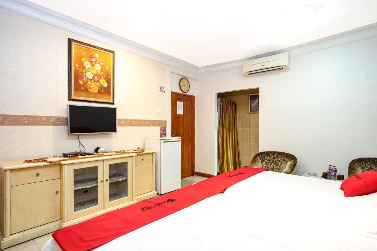Reddoorz Near Rs Cikini Jakarta Exteriér fotografie